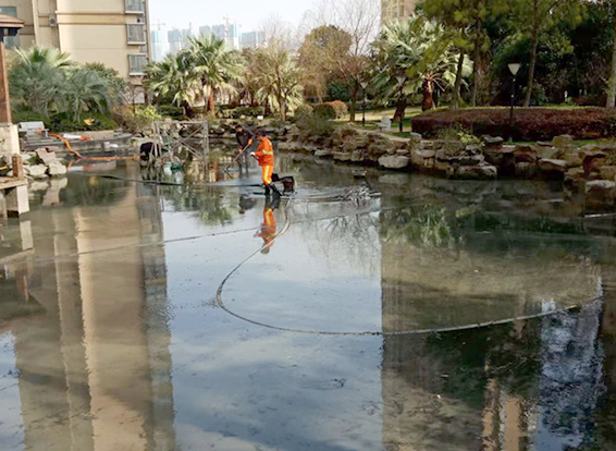 屏南景观池淤泥清理